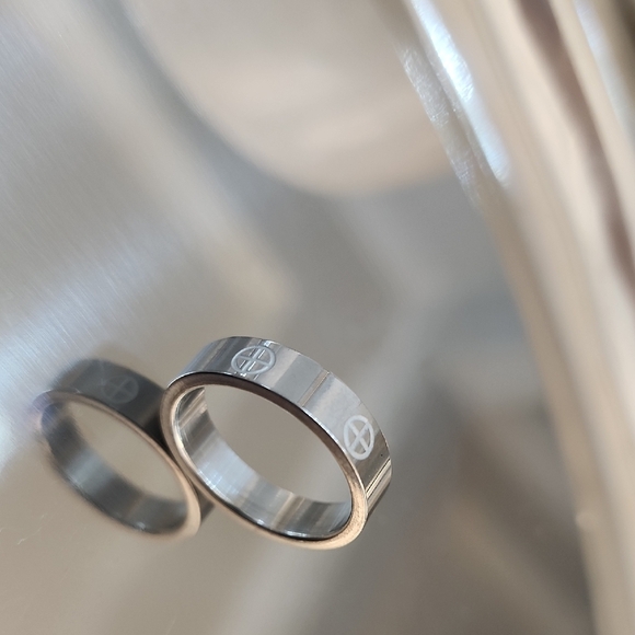 Silver Woman Ring - Picture 6 of 6